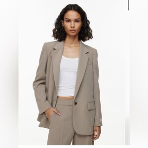 NWOT Aritzia Wilfred Blazer Taupe Medium